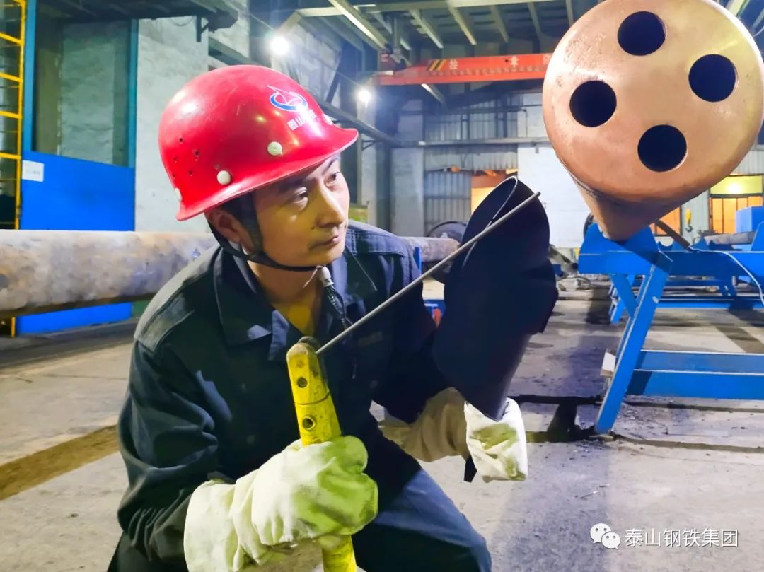 择一事终一生的“艺痴——记2022年全国“五一”劳动奖章获得者史秀宝